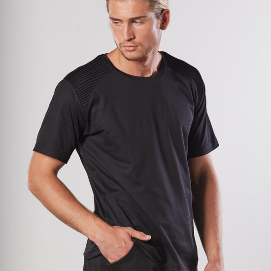 products/T-SHIRTS/TS209/TS209_model.jpg