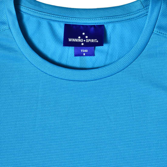 products/T-SHIRTS/TS40/Cyan/TS40_Cyan_collar.jpg
