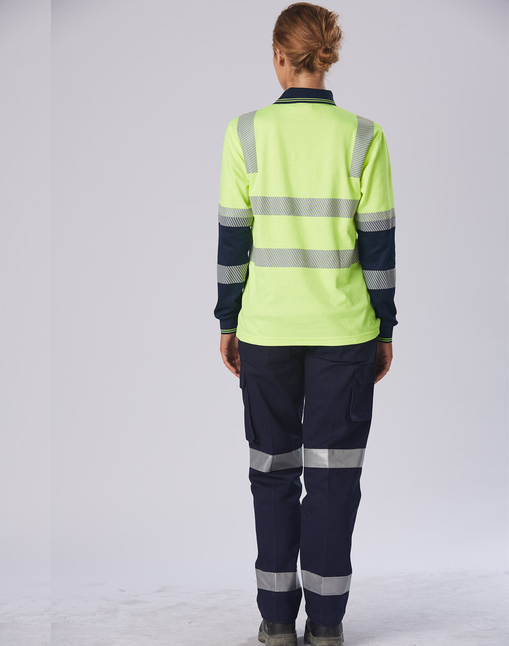 products/WORKWEAR AIW/SW74/SW74_ModelBack.jpg